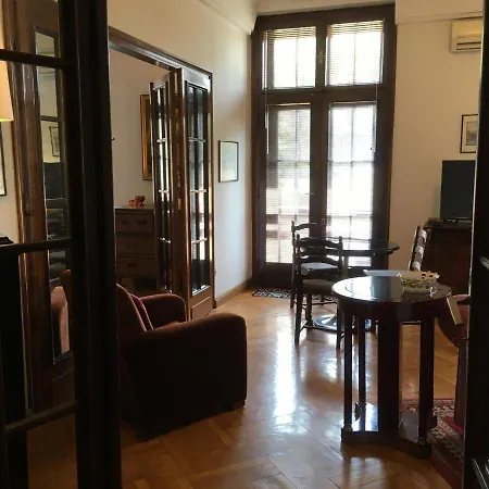 Apartment Parliament Park