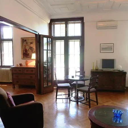 Apartamento Parliament Park